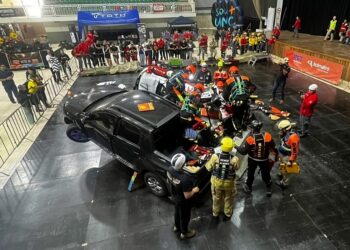 Bomberos chilenos se consagran campeones latinoamericanos en técnicas de rescate vehicular