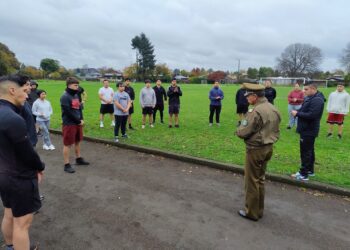 Jóvenes osorninos rinden pruebas físicas para postular a Escuela de Formación de Carabineros