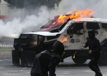 Día del Trabajador: Carabineros informa de 21 detenidos en el marco de manifestaciones