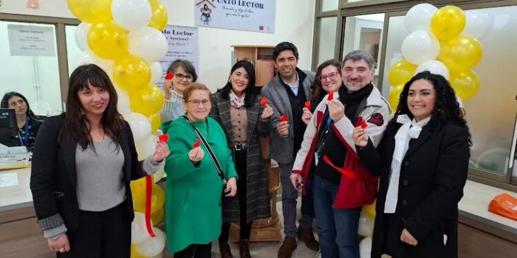 Inauguran punto lector en dependencias del Cosam Oriente de Osorno  
