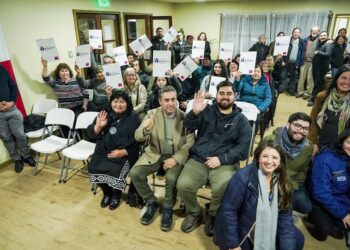Subsecretario de Bienes Nacionales entregó nuevos títulos de dominio en sector de Las Cascadas