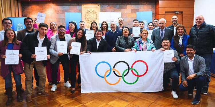 Osorno: Entregan certificados de diplomado en gestión deportiva dictada por comité olímpico de Chile 