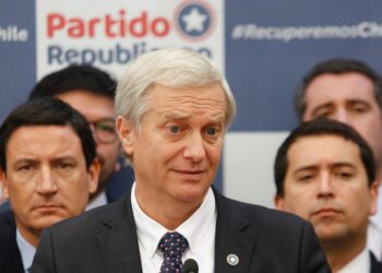 Cadem: José Antonio Kast lidera por primera vez la preferencia espontánea