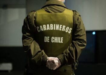 Dan de baja a 9 Carabineros por soborno, cohecho y falsificar instrumento público