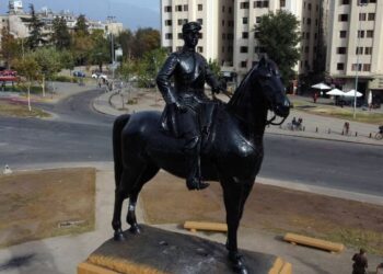 Regresa monumento a Baquedano a Plaza Italia: estará acompañado por escultura de Gabriela Mistral