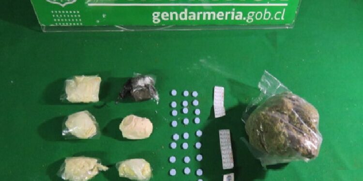 Dos reos de cárcel en Osorno fueron sorprendidos con droga tras jornada de visitas