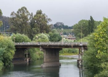 Afirman que puente antiguo San Pedro sería demolido por daños en su infraestructura