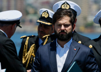 Presidente designa al vicealmirante Fernando Cabrera como nuevo Comandante en Jefe de la Armada