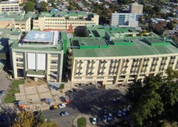 Hombre de 80 años mató a su esposa de 74 en el hospital de Los Ángeles