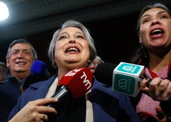 Jeannette Jara ganó con holgura y es la candidata presidencial oficialista