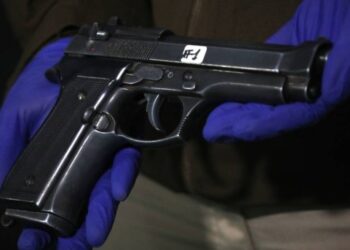 Contraloría detectó graves incumplimientos de Carabineros en el control de armas