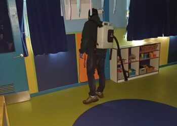 Daem Osorno ejecuta plan de sanitización y control de plagas en escuelas rurales