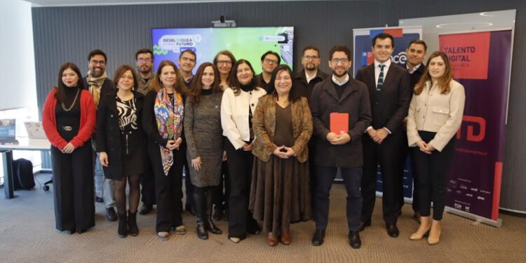 Talento Digital y SENCE lanzan 3.200 nuevas becas para capacitar talento en áreas digitales