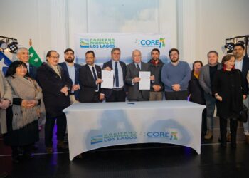 Firman convenio mandato de proyecto para mejorar calle Chillán en Rahue Bajo