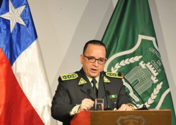 Renuncia el director nacional de Gendarmería: Gobierno acepta la salida de Sebastián Urra Palma