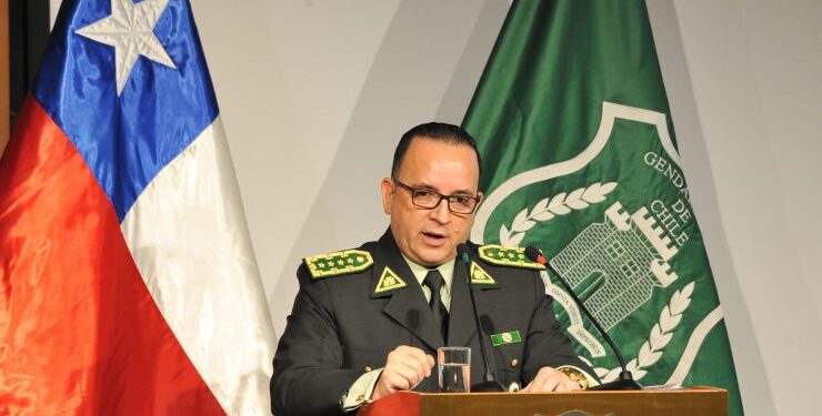 Renuncia el director nacional de Gendarmería: Gobierno acepta la salida de Sebastián Urra Palma