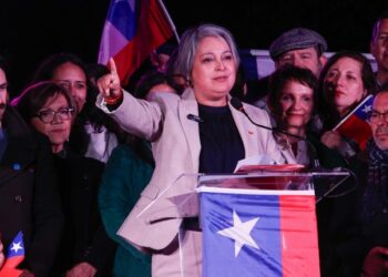 Jeannette Jara llama a la Democracia Cristiana a sumarse a su candidatura presidencial