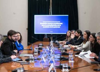 Con medición más exigente, pobreza en Chile se triplica y abarca hasta un 22,3% de la población