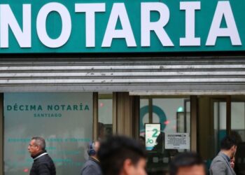 Aprueban reforma al sistema de notarios: Cambios en nombramientos, fin al notario vitalicio, etc