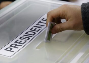 En segunda vuelta, Jara empata con Kast y pierde por dos puntos ante Matthei, según Data Influye