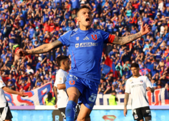 La U venció a Colo Colo en un caliente Superclásico marcado por los penales