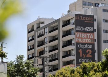 Avanza proyecto que busca eliminar la UF: Hacienda alerta de un «terremoto» financiero