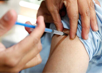 Campaña de Invierno 2025: cobertura de vacunación de influenza alcanza un 75,6%