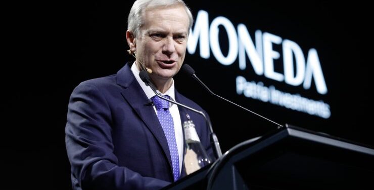 Encuesta Cadem: Kast lidera con 28% en primera vuelta y aventajaría a Jara por 13 puntos en balotaje