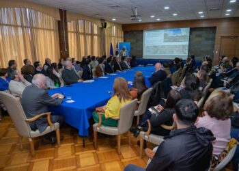 “Recuperemos el centro de Osorno”: realizan mesa de trabajo con empresarios, comercio y sociedad