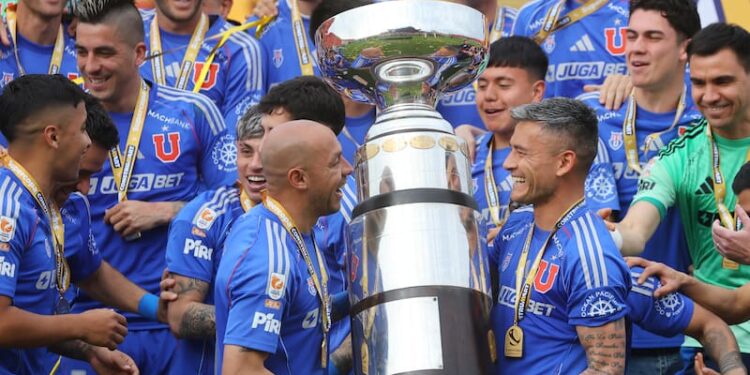 ¡La U campeona! Cuadro azul se quedó con Supercopa tras derrotar a Colo Colo