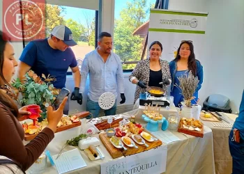 Estudiantes del Programa para Trabajadores del IPAAM presentan muestra técnica de productos lácteos