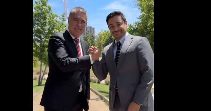 Apoyo de Desbordes a Carter: El mapa de respaldos de los alcaldes de la RM y cuánto pueden influir en la parlamentarias