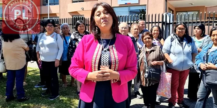 Consejera mapuche Huilliche Herta Ximena Licán inscribe candidatura a reelección
