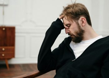 11° Termómetro de Salud Mental Achs – UC: Ansiedad en el sur marca su máximo histórico pese a baja en niveles percibidos de estrés