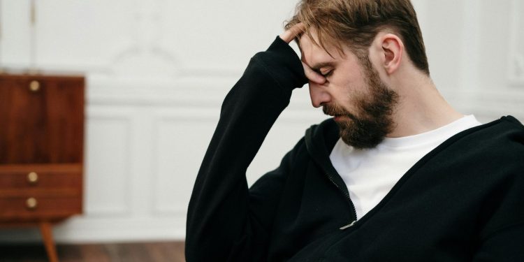 11° Termómetro de Salud Mental Achs – UC: Ansiedad en el sur marca su máximo histórico pese a baja en niveles percibidos de estrés