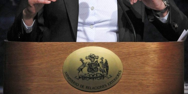 Cancillería descarta quiebre en relaciones bilaterales con Estados Unidos tras dichos de embajador en Chile