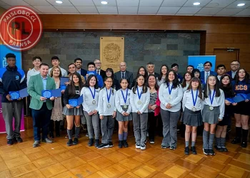 Osorno premia a los mejores de la educación pública en deporte y cultura
