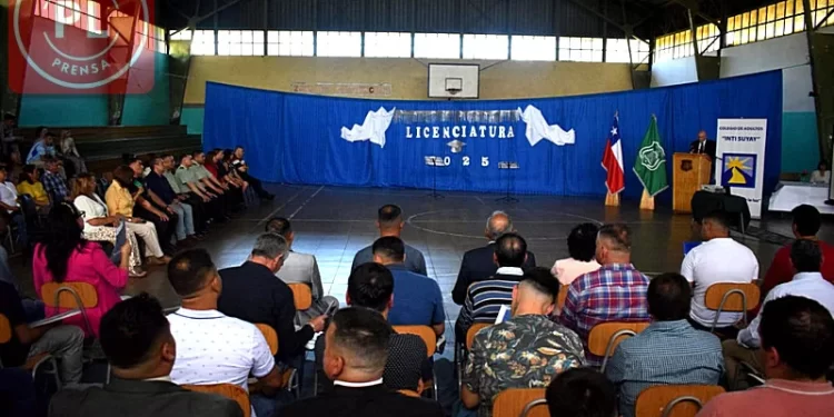 Treinta y siete internos del CCP de Osorno finalizan estudios de Enseñanza Media y Básica