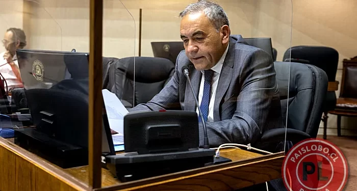 Fidel Espinoza buscará el desafuero del Diputado Manouchehri