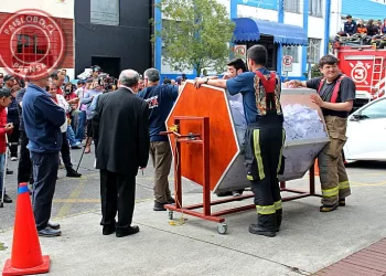 Vecinas de Puerto Montt y Puerto Varas ganan autos en Rifa de Bomberos