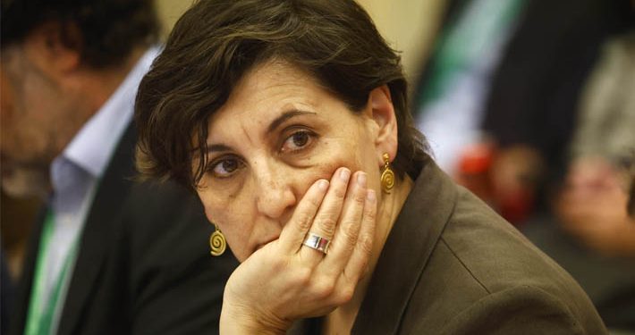 Hospital del Salvador defiende celeridad de operación de madre de ministra de Salud