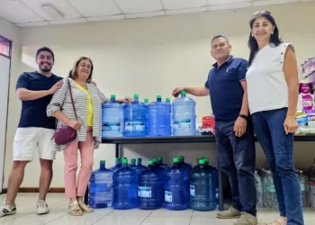Solidaridad en San Pablo: Donan 440 litros de agua potable para damnificados del Biobío