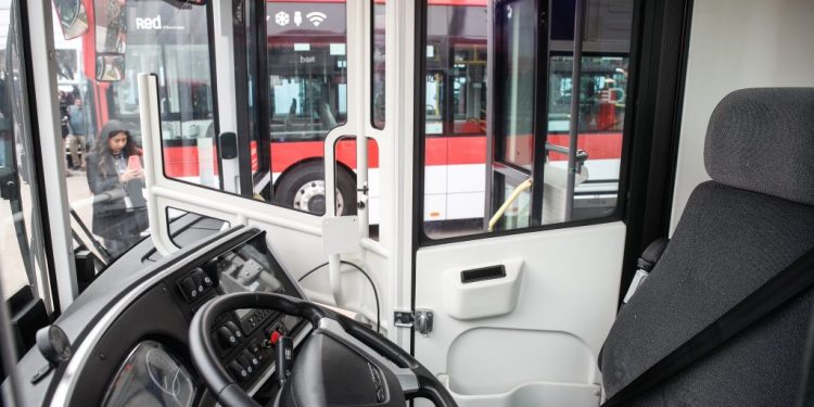 MTT destaca quinta baja consecutiva de la evasión y refuerza buses Red con mil nuevos validadores