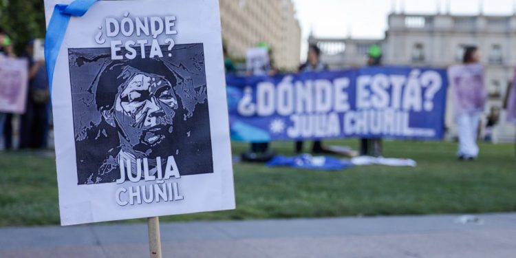 Decretan arresto domiciliario para dos de los hijos de Julia Chuñil: Solo uno quedó en prisión preventiva