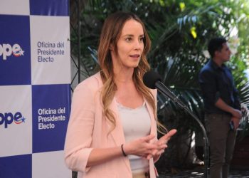 Vocera de Kast no descarta reunión con María Corina Machado antes del cambio de mando