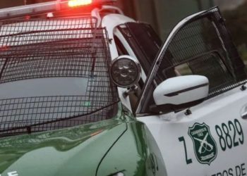 Prófugo por homicidio se lanza al mar para escapar de Carabineros en Antofagasta
