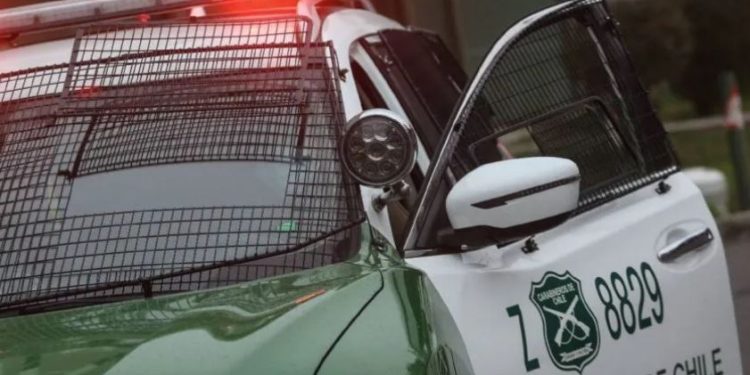 Prófugo por homicidio se lanza al mar para escapar de Carabineros en Antofagasta