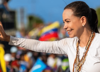 María Corina Machado asegura que “llegó la hora de la libertad” y llama a venezolanos a estar atentos