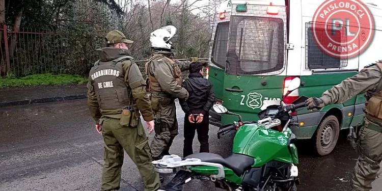 Atrapan a delincuente con órdenes de detención por robo