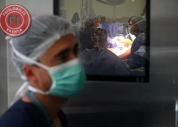 Puerto Montt realiza histórica primera cirugía cardíaca con equipos propios